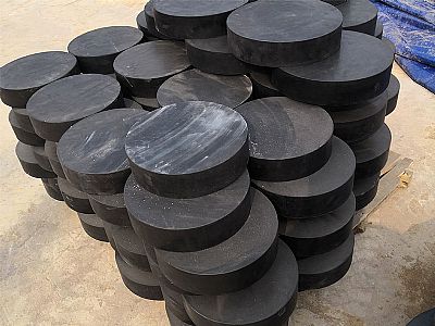 浏阳市板式橡胶支座由若干层橡胶片与薄钢板经加压硫化